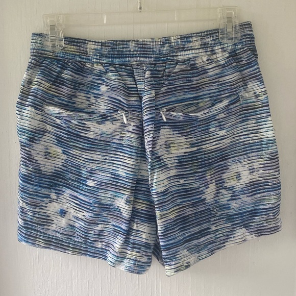 Lululemon &Go Keepsake Shorts In Blurry Belle Multi - Picture 6 of 9